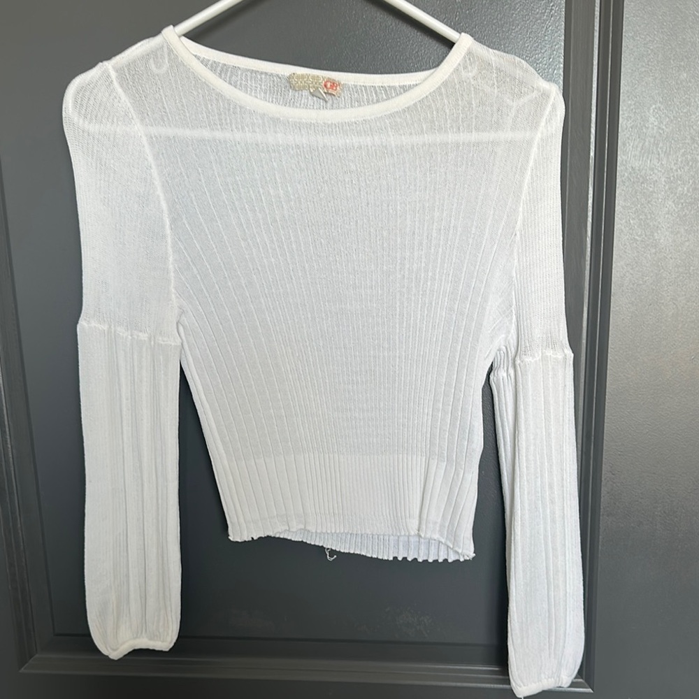 Chic White Ribbed Long Sleeve Top